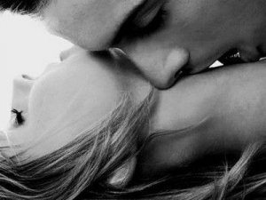 Egy tipikus "összebújás" 10-57 perc. Minél tovább tart, minél intenzívebb, annál karcsúbb IS leszel.